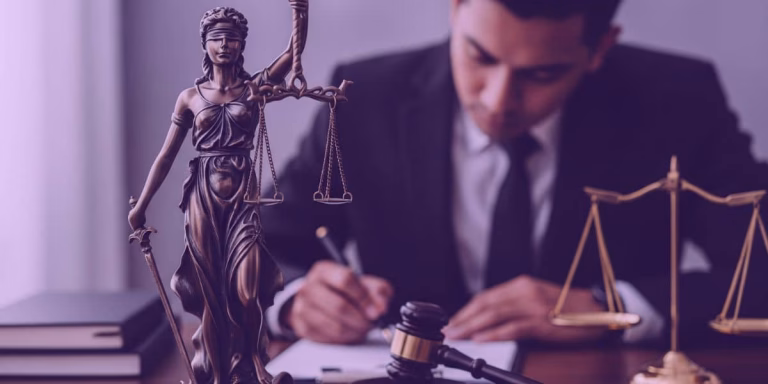 Advogado aprendendo sobre IA para advogados.