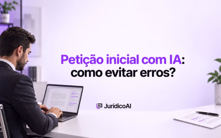 Advogado utilizando notebook para elaborar uma petição inicial com IA e evitar erros.